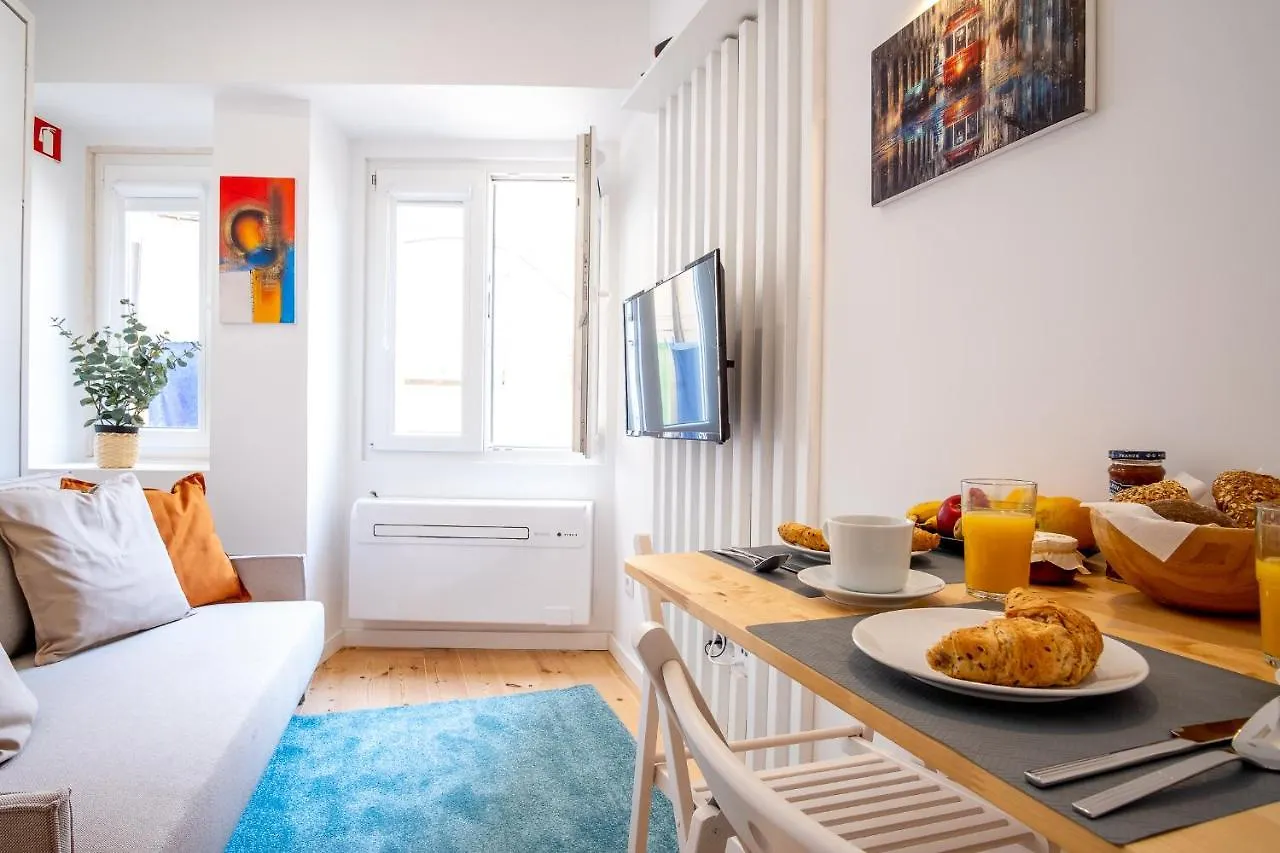 St. George Hills Studios Lisbon Apartment